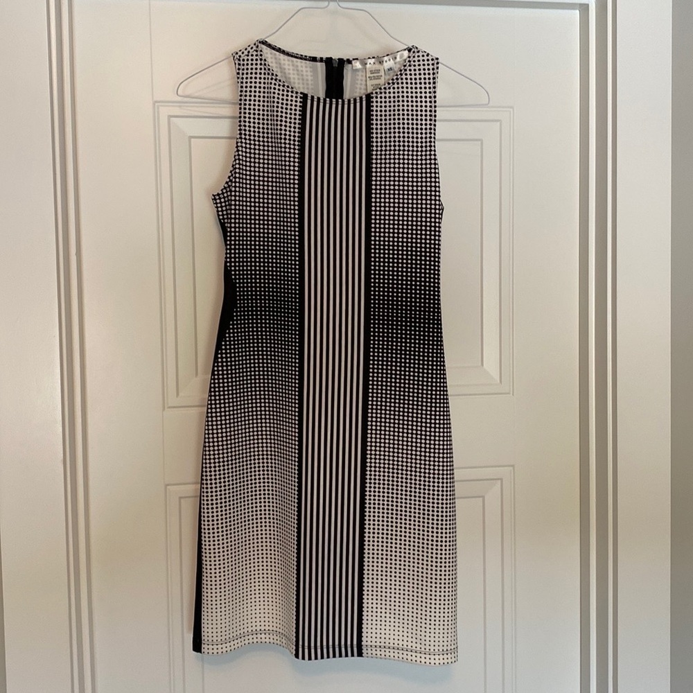 Max Studio sleeveless dress